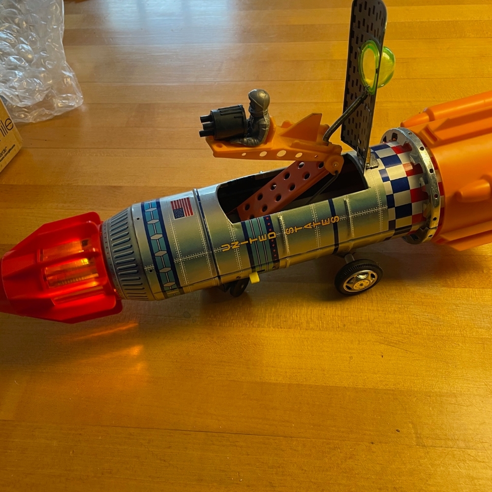 Space Frontier Apollo Rocket